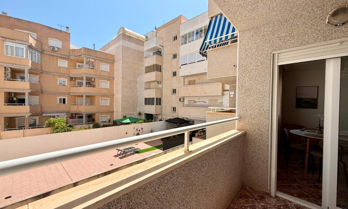 Használt Ingatlanok - Apartman -
Torrevieja - Playa del Cura