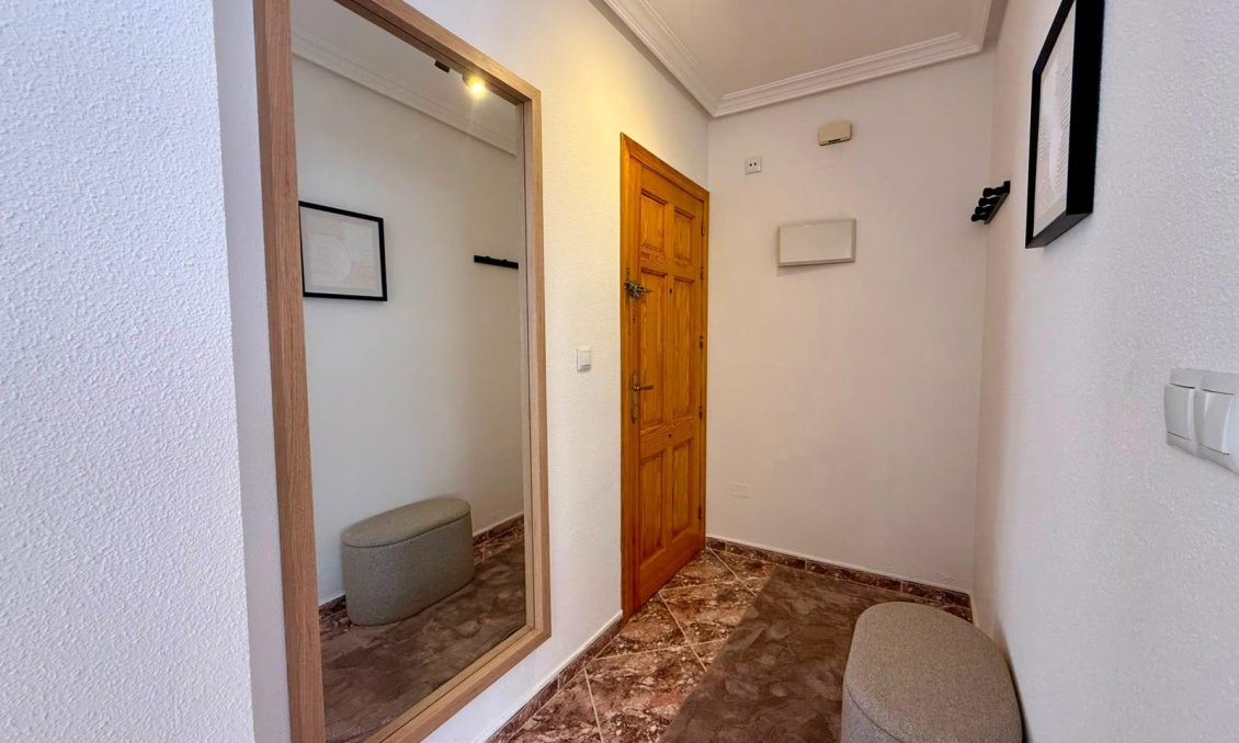 Használt Ingatlanok - Apartman -
Torrevieja - Playa del Cura