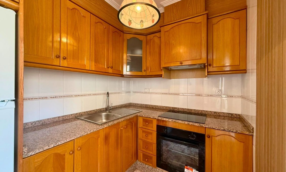 Használt Ingatlanok - Apartman -
Torrevieja - Playa del Cura