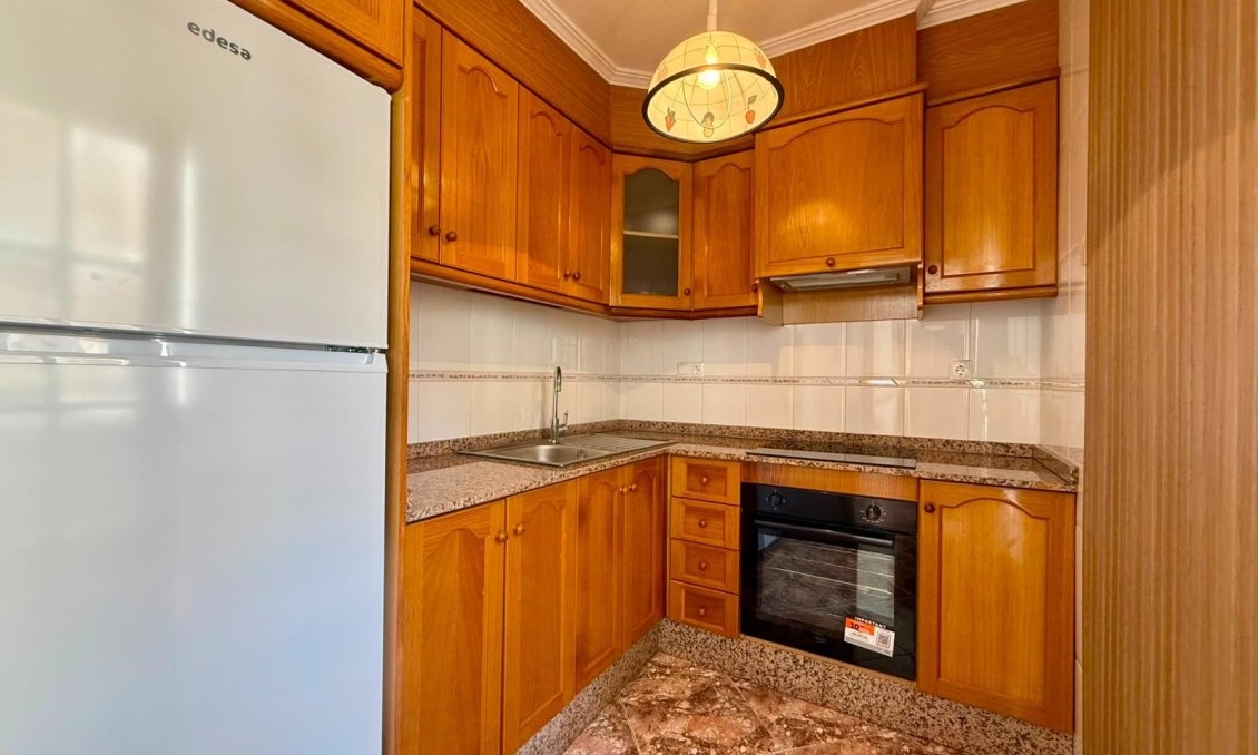 Használt Ingatlanok - Apartman -
Torrevieja - Playa del Cura