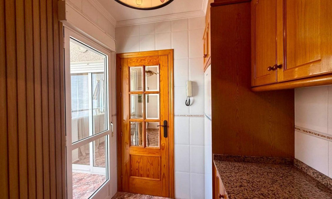 Használt Ingatlanok - Apartman -
Torrevieja - Playa del Cura