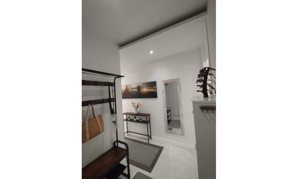 Resale - Apartment -
Orihuela Costa - Los Dolses