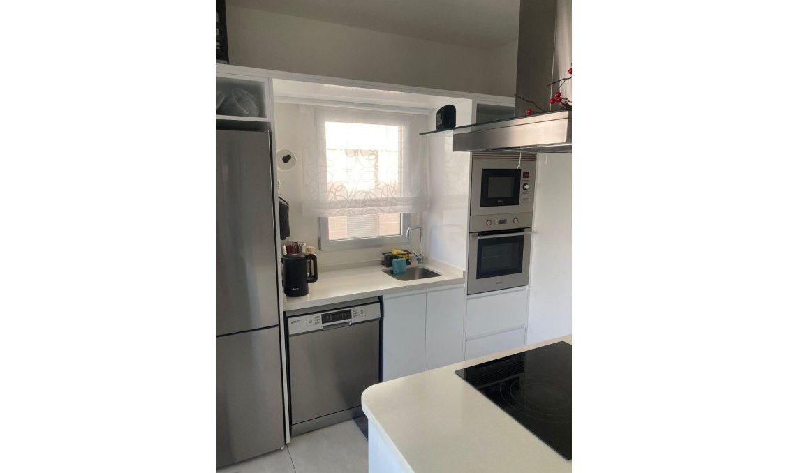Resale - Apartment -
Orihuela Costa - Los Dolses