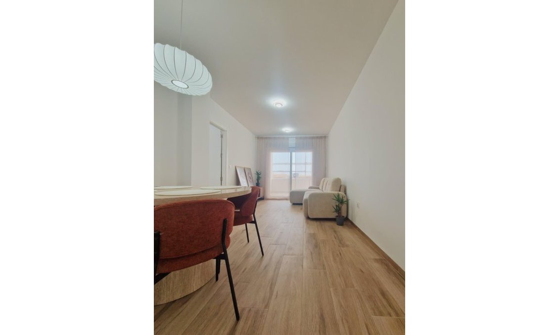 Használt Ingatlanok - Apartman -
San Fulgencio - Centrum