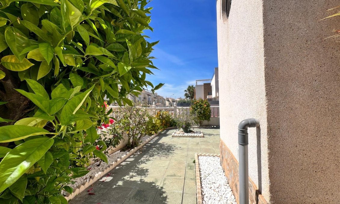 Resale - Townhouse -
Torrevieja - Torre La Mata