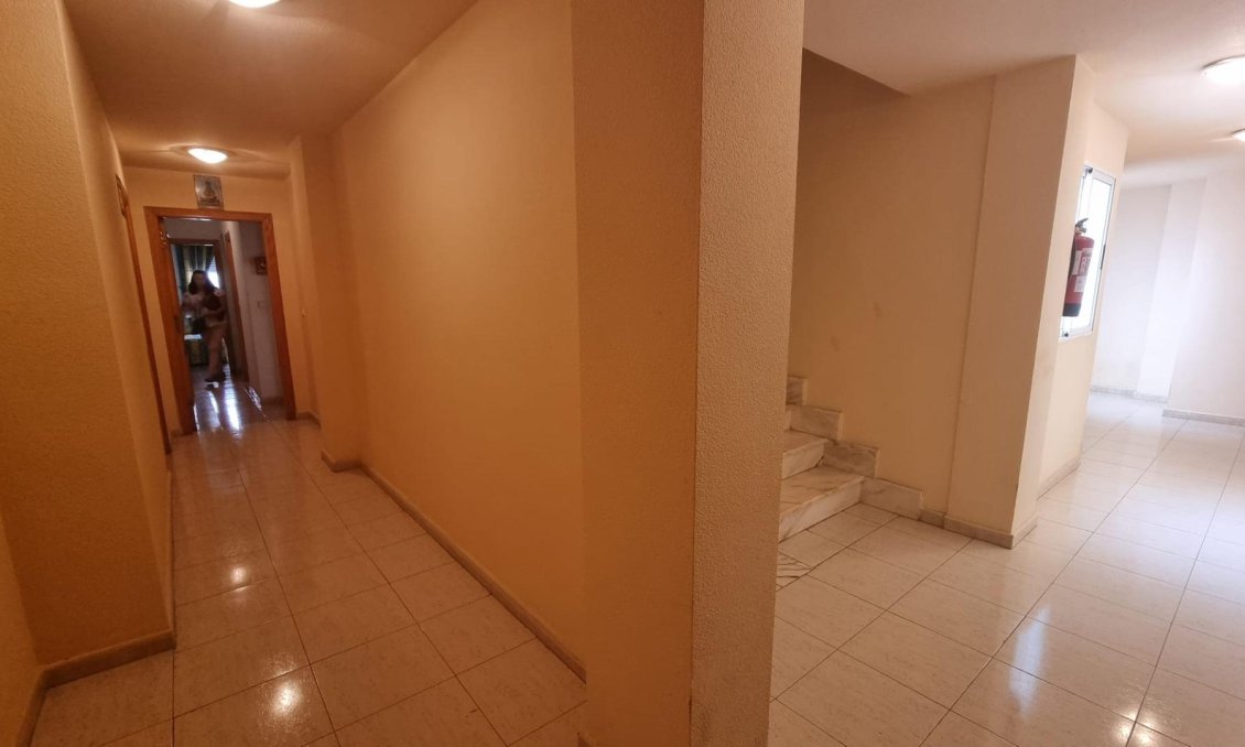Segunda mano - Apartamento -
Torrevieja - Centro