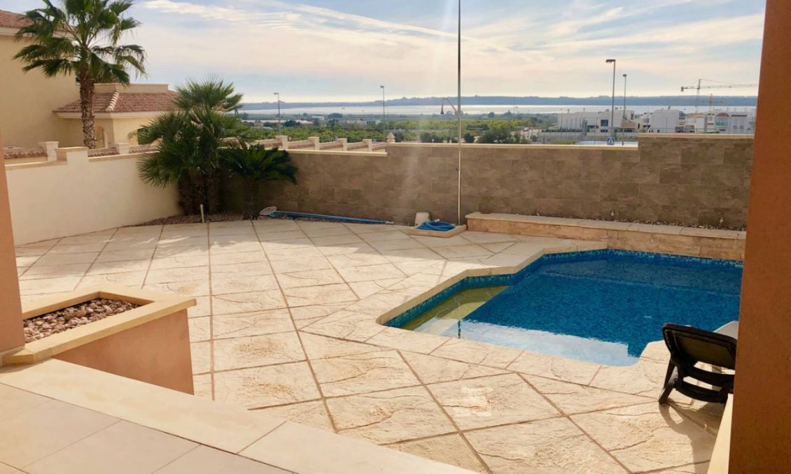 Használt Ingatlanok - Villa -
Ciudad Quesada - Costa Blanca