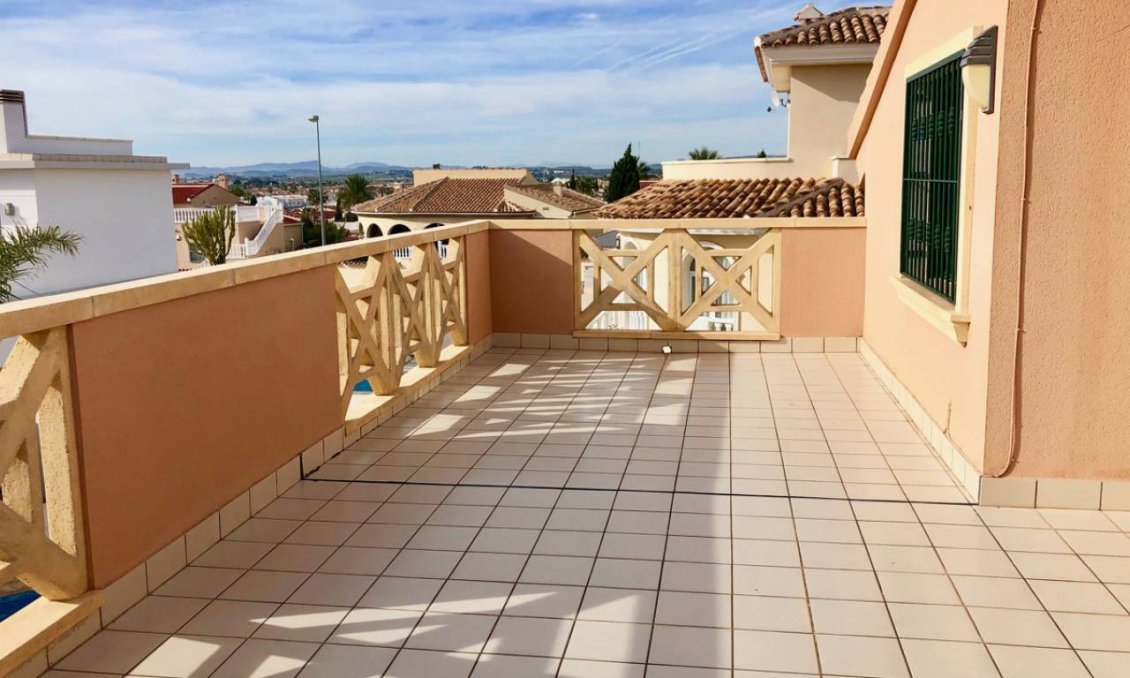Használt Ingatlanok - Villa -
Ciudad Quesada - Costa Blanca