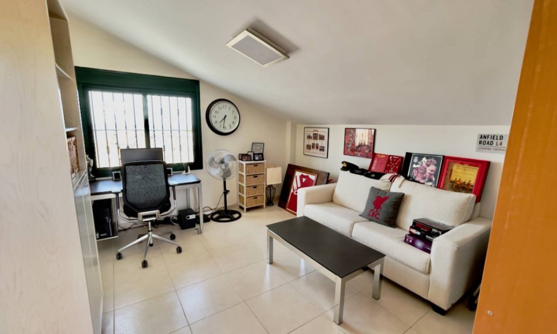 Használt Ingatlanok - Villa -
Ciudad Quesada - Costa Blanca