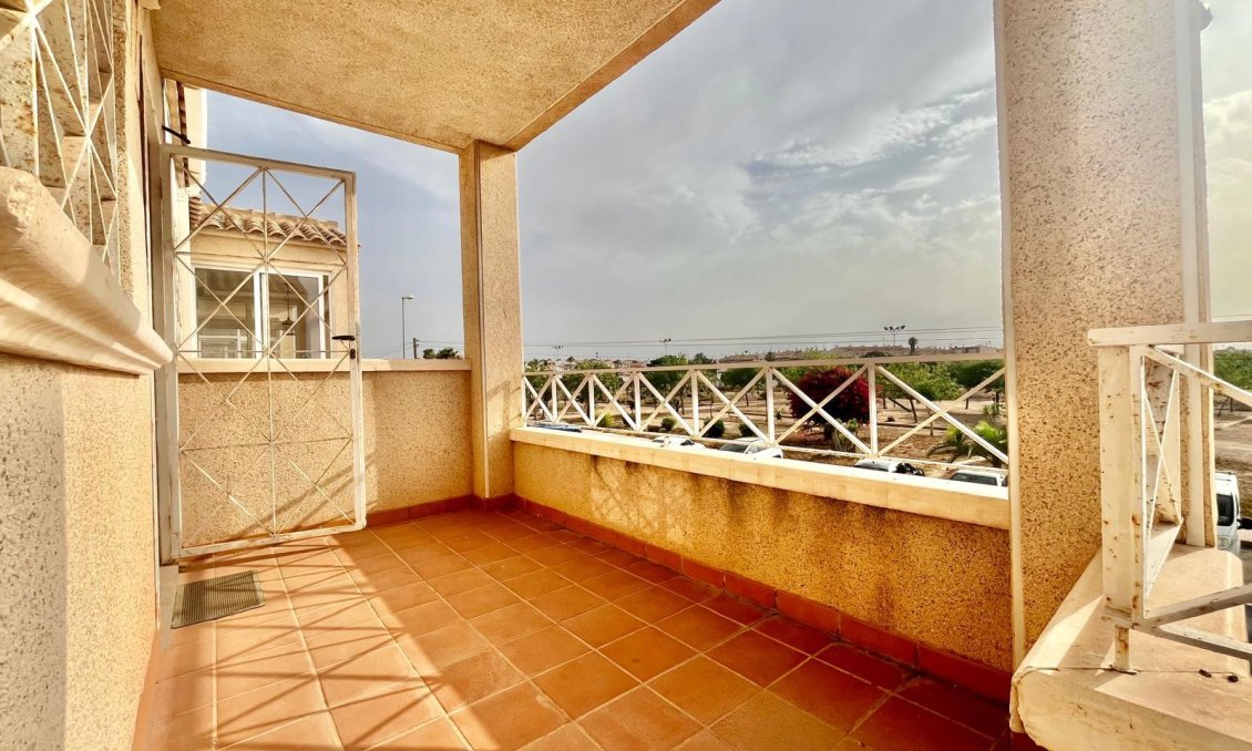 Resale - Bungalow -
Orihuela Costa - La Chismosa