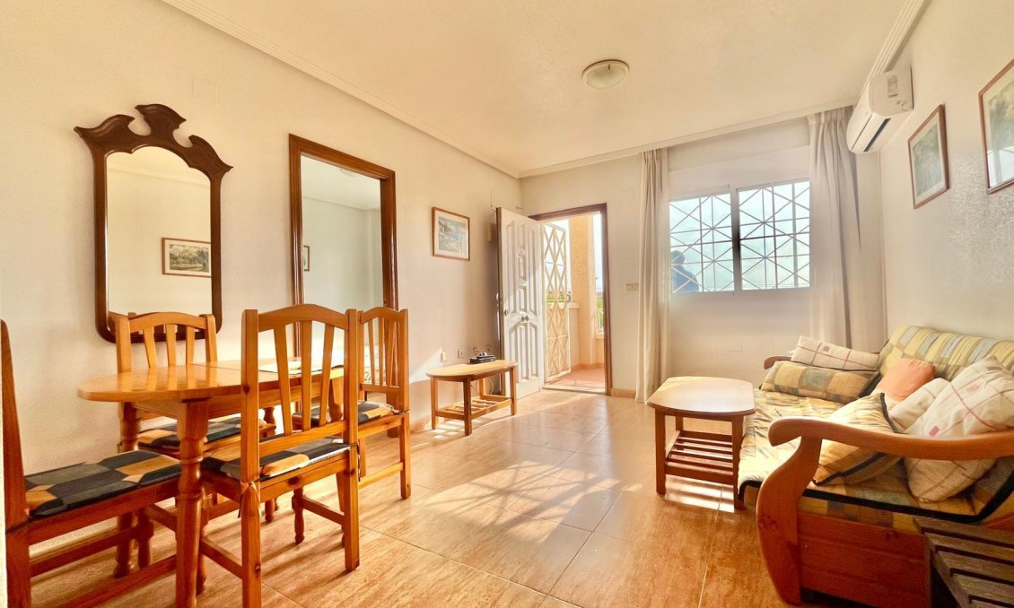 Resale - Bungalow -
Orihuela Costa - La Chismosa