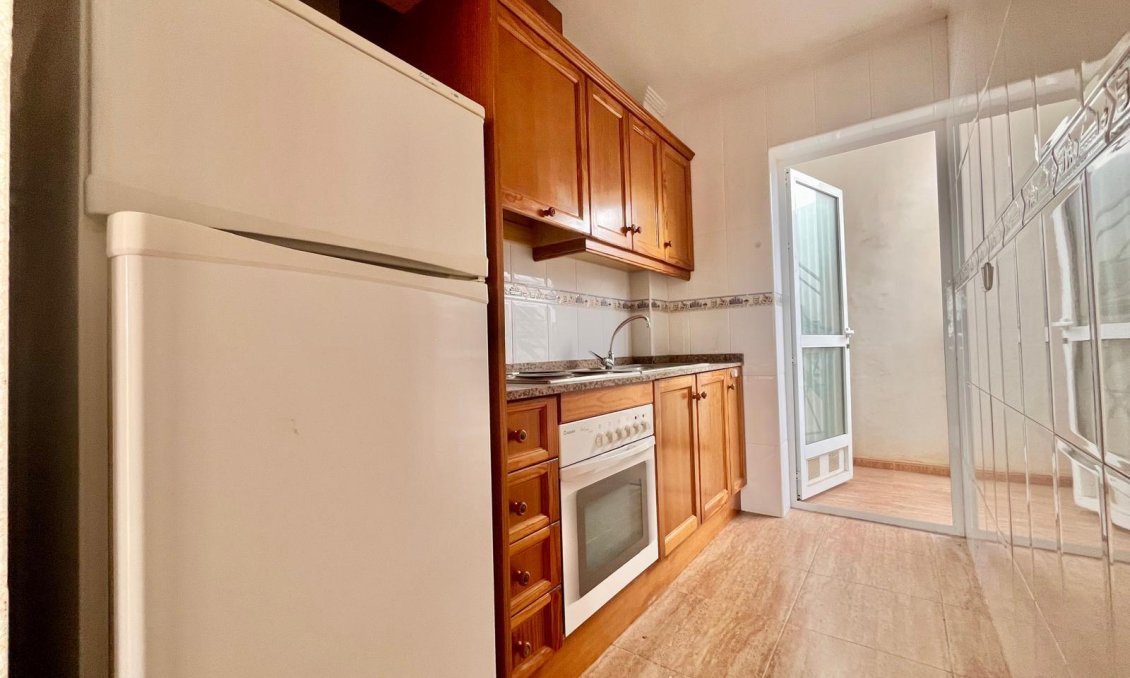 Resale - Bungalow -
Orihuela Costa - La Chismosa