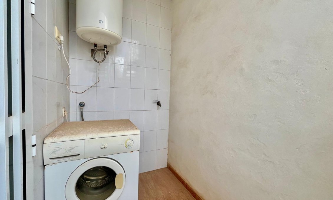 Resale - Bungalow -
Orihuela Costa - La Chismosa