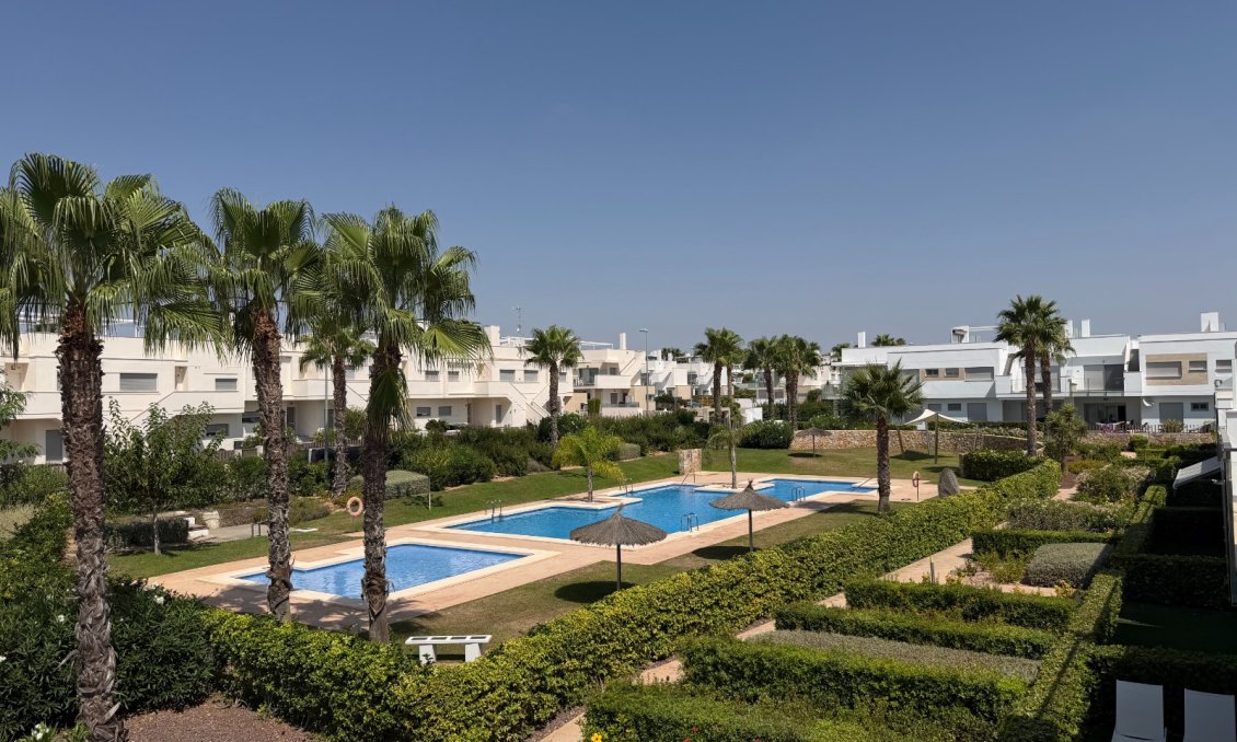 Segunda mano - Bungalow -
Vistabella Golf Entre Naranjos - Inland