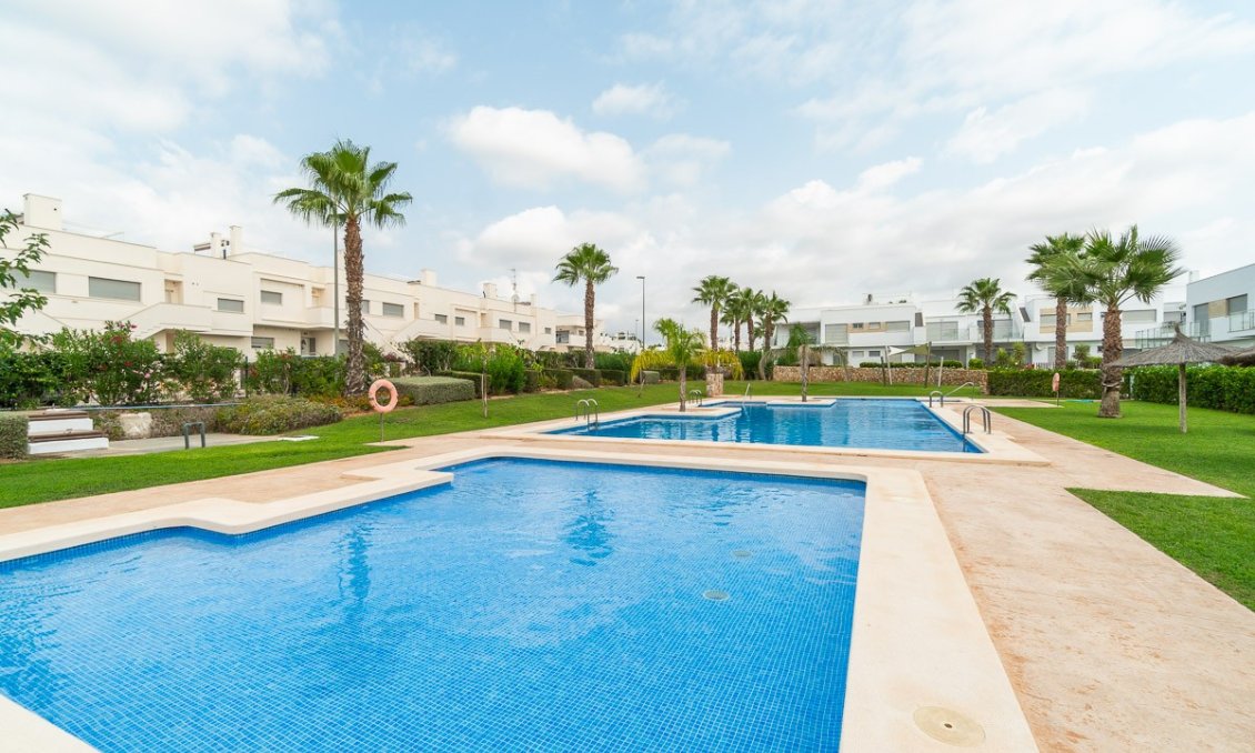 Segunda mano - Bungalow -
Vistabella Golf Entre Naranjos - Inland
