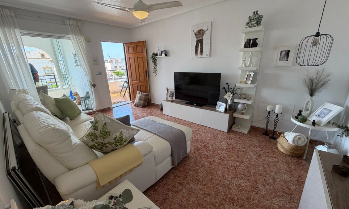 Segunda mano - Apartamento -
Orihuela - Inland