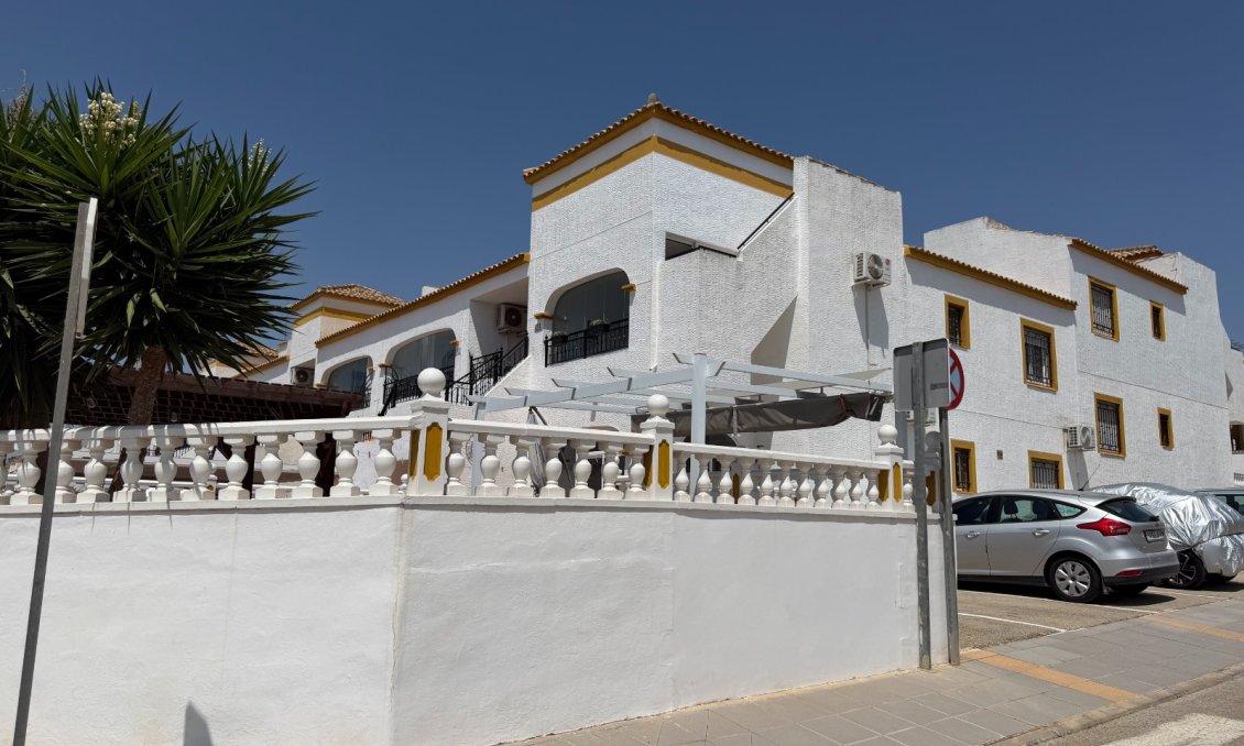 Segunda mano - Apartamento -
Orihuela - Inland