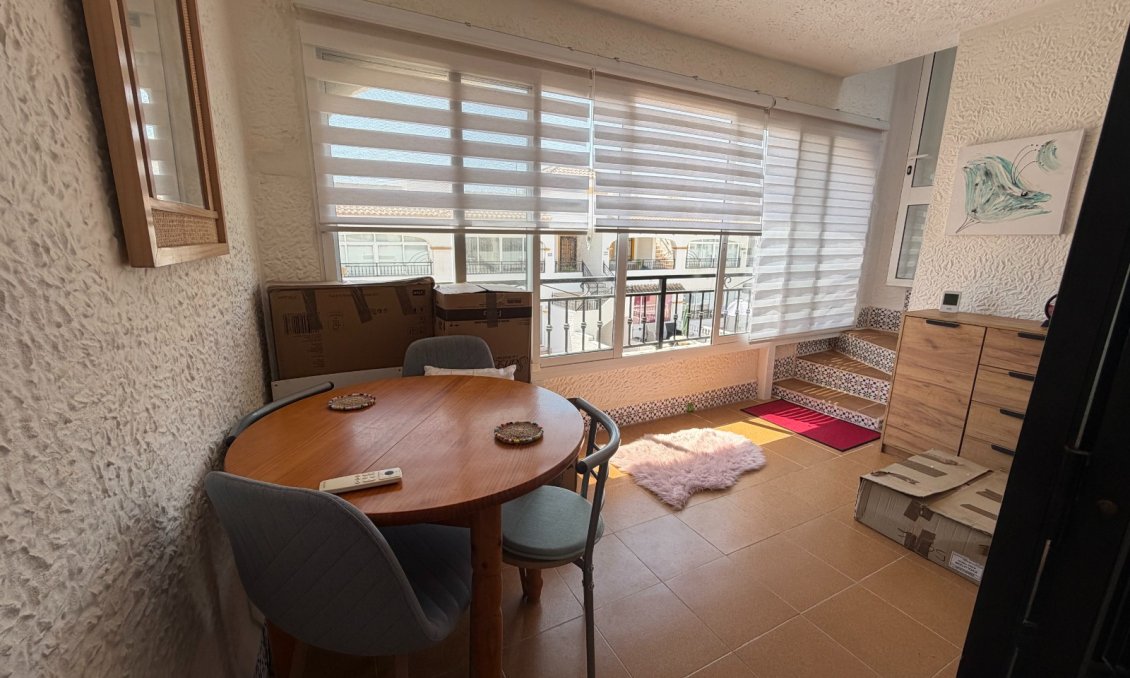 Segunda mano - Apartamento -
Orihuela - Inland