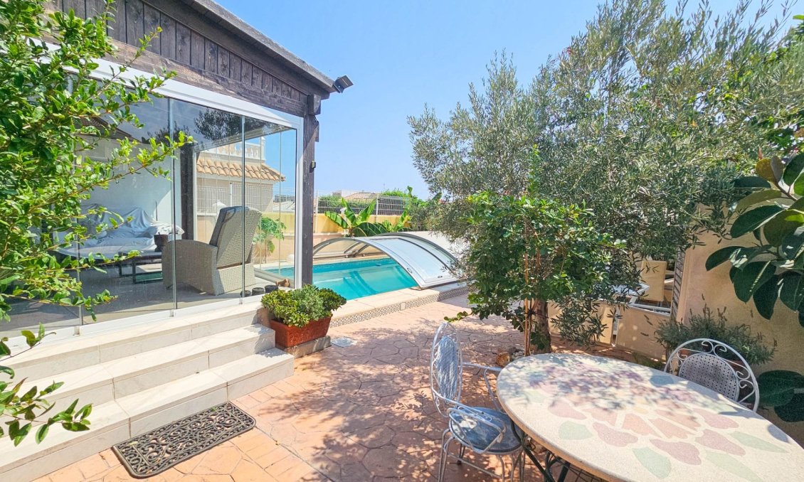 Használt Ingatlanok - Villa -
Orihuela Costa - Cabo Roig