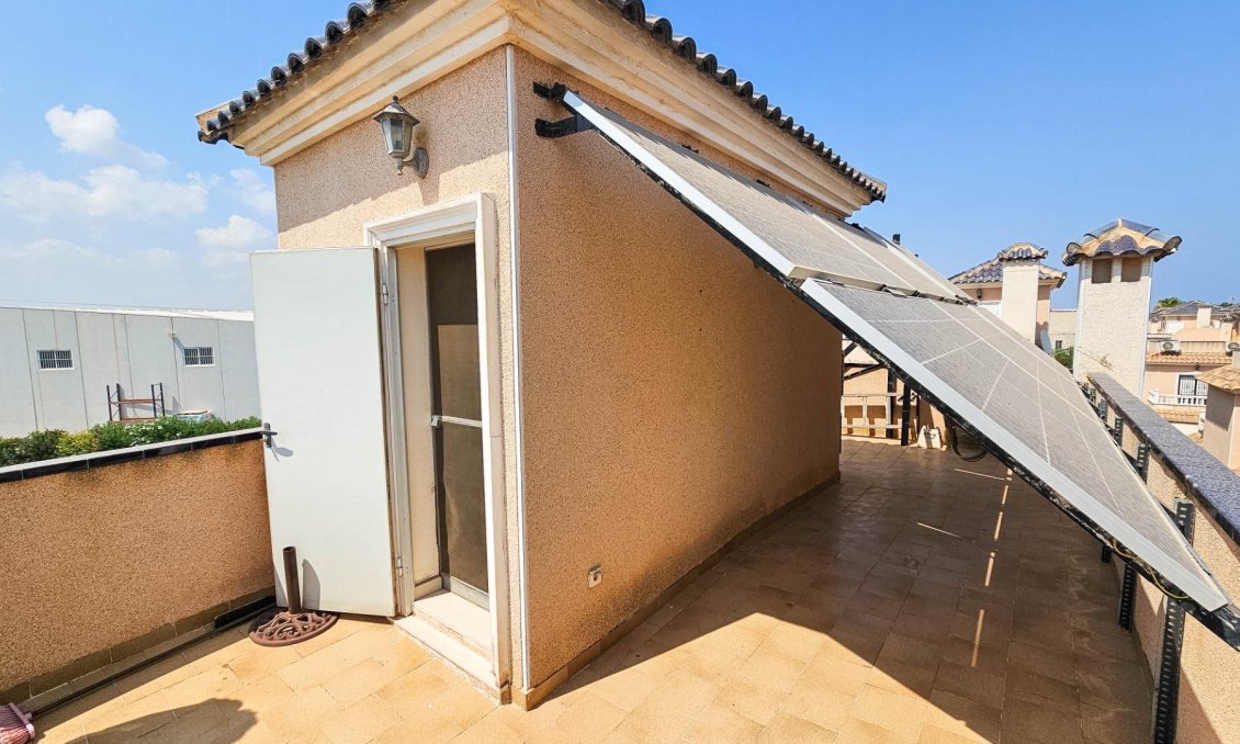 Használt Ingatlanok - Villa -
Orihuela Costa - Cabo Roig