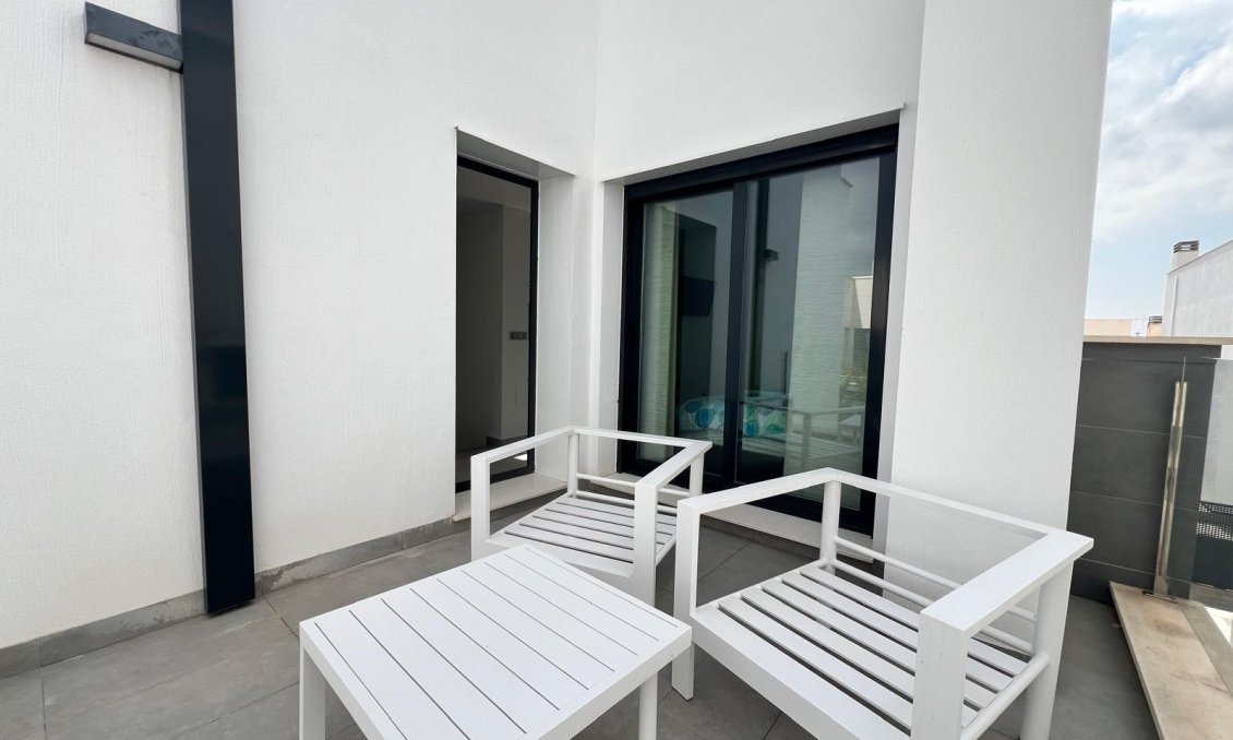 Resale - Villa -
Orihuela Costa - Villamartín-las Filipinas