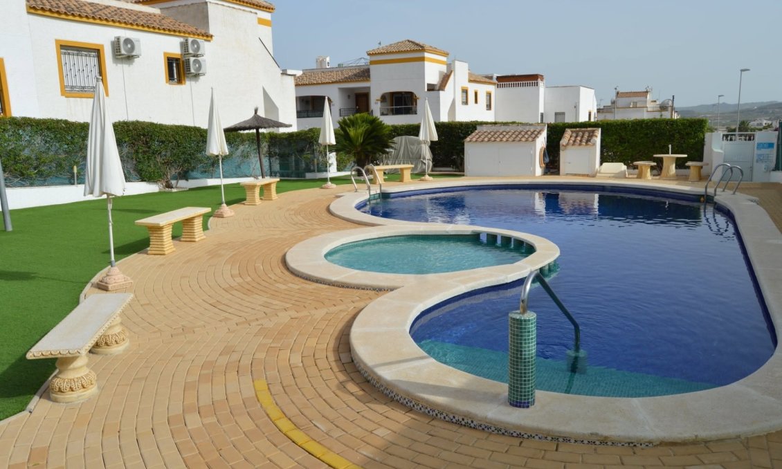 Segunda mano - Apartamento -
Orihuela - Inland