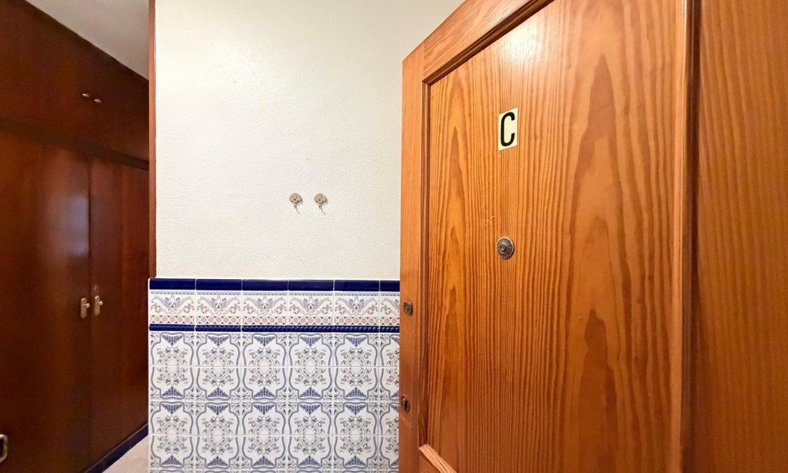 Használt Ingatlanok - Apartman -
Torrevieja - Playa del Cura
