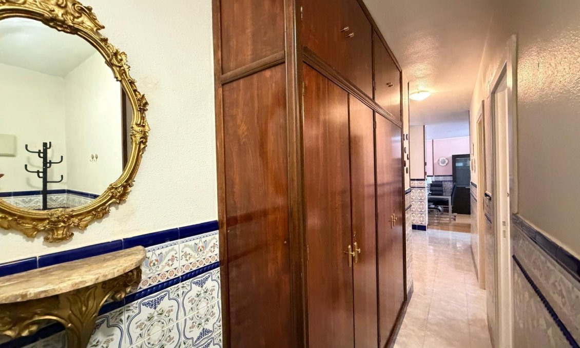 Használt Ingatlanok - Apartman -
Torrevieja - Playa del Cura