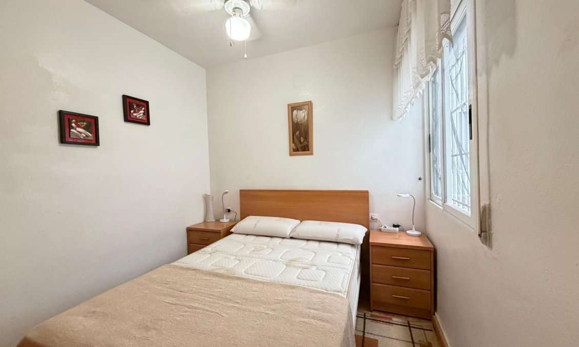 Használt Ingatlanok - Apartman -
Torrevieja - Playa del Cura