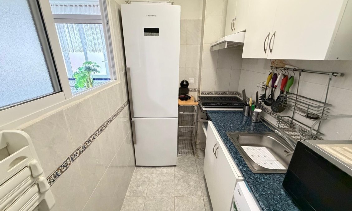 Használt Ingatlanok - Apartman -
Torrevieja - Playa del Cura
