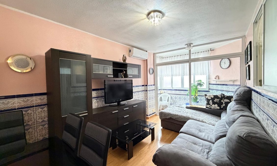 Használt Ingatlanok - Apartman -
Torrevieja - Playa del Cura