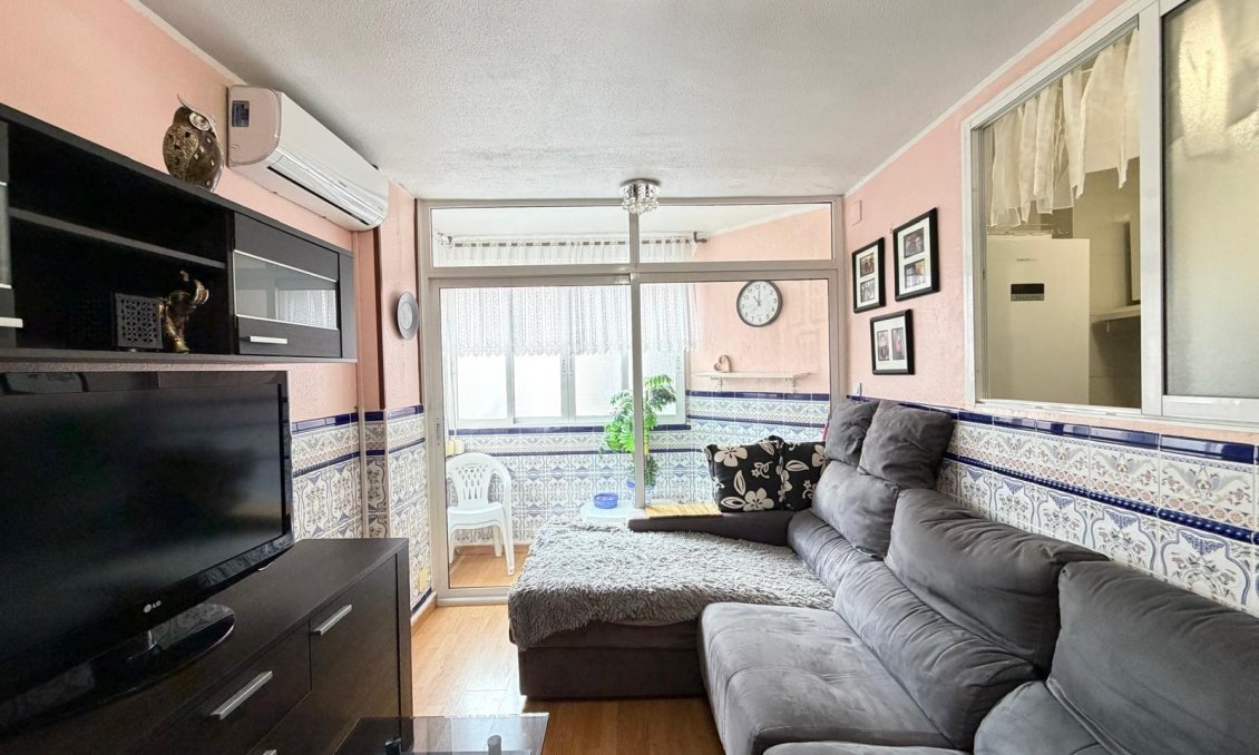 Használt Ingatlanok - Apartman -
Torrevieja - Playa del Cura