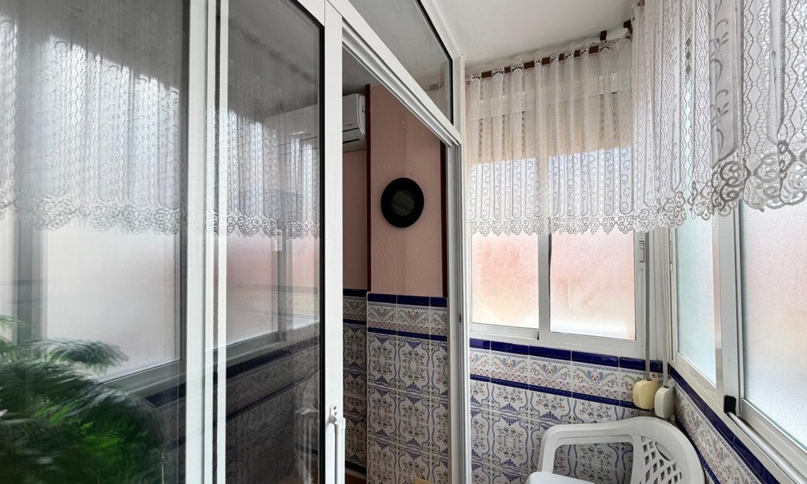 Használt Ingatlanok - Apartman -
Torrevieja - Playa del Cura