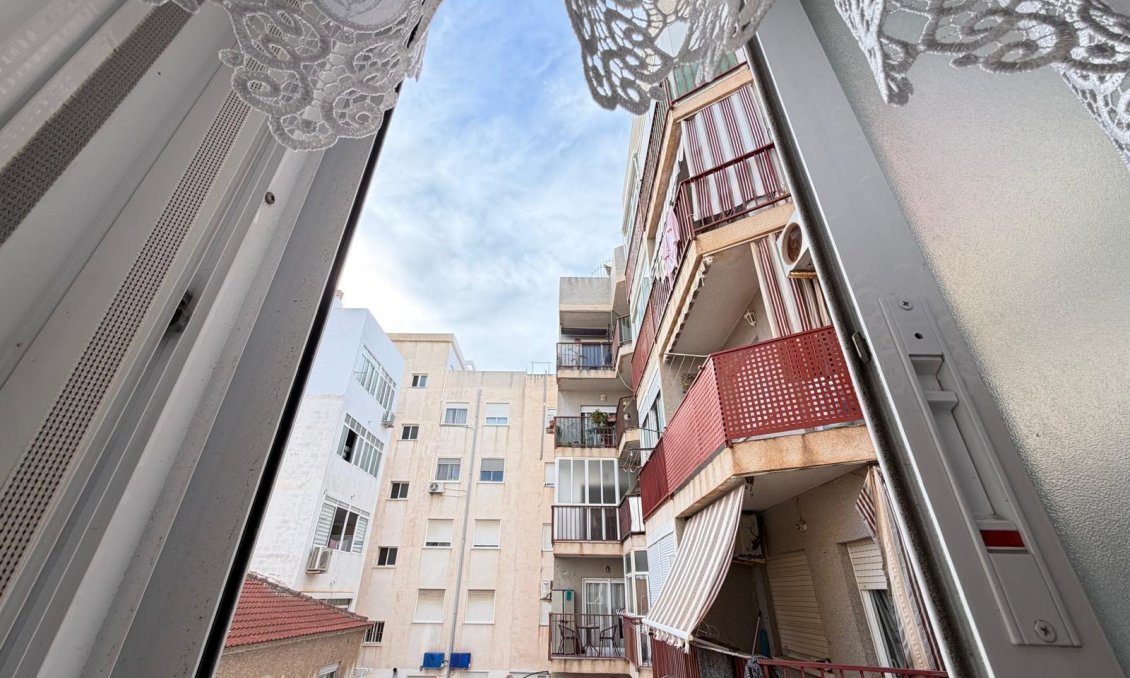 Használt Ingatlanok - Apartman -
Torrevieja - Playa del Cura