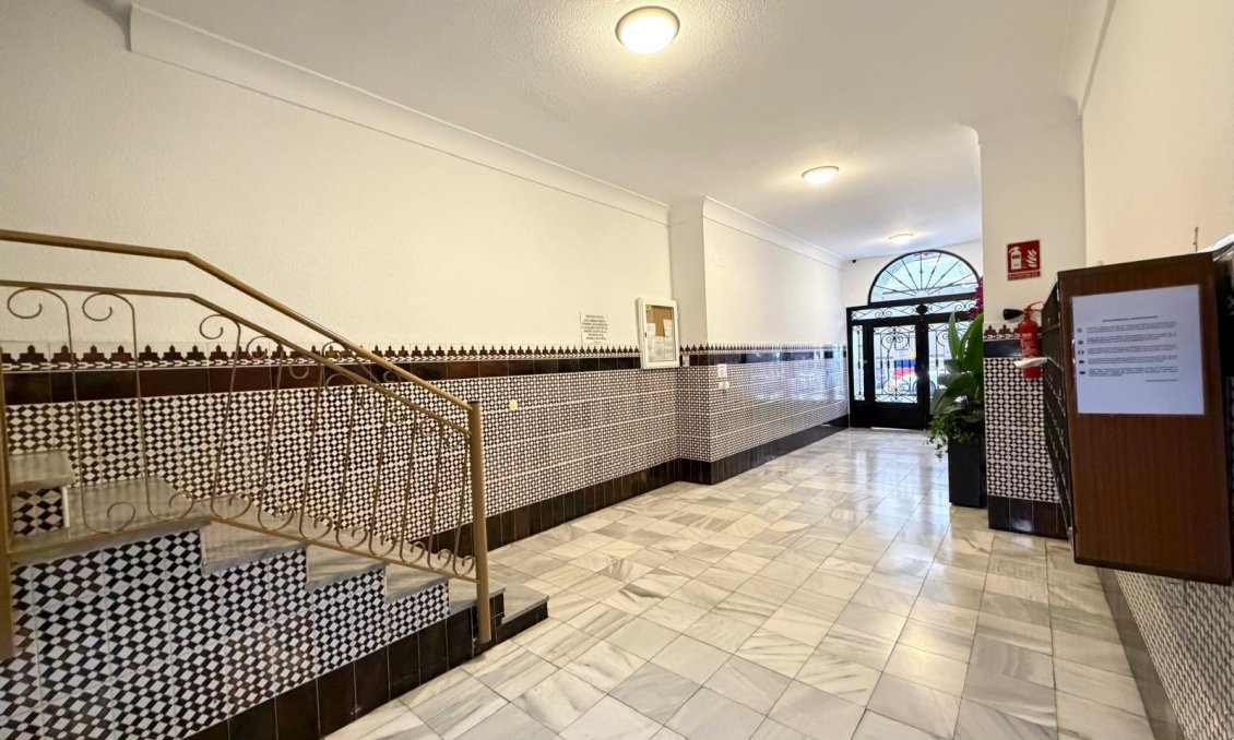 Használt Ingatlanok - Apartman -
Torrevieja - Playa del Cura