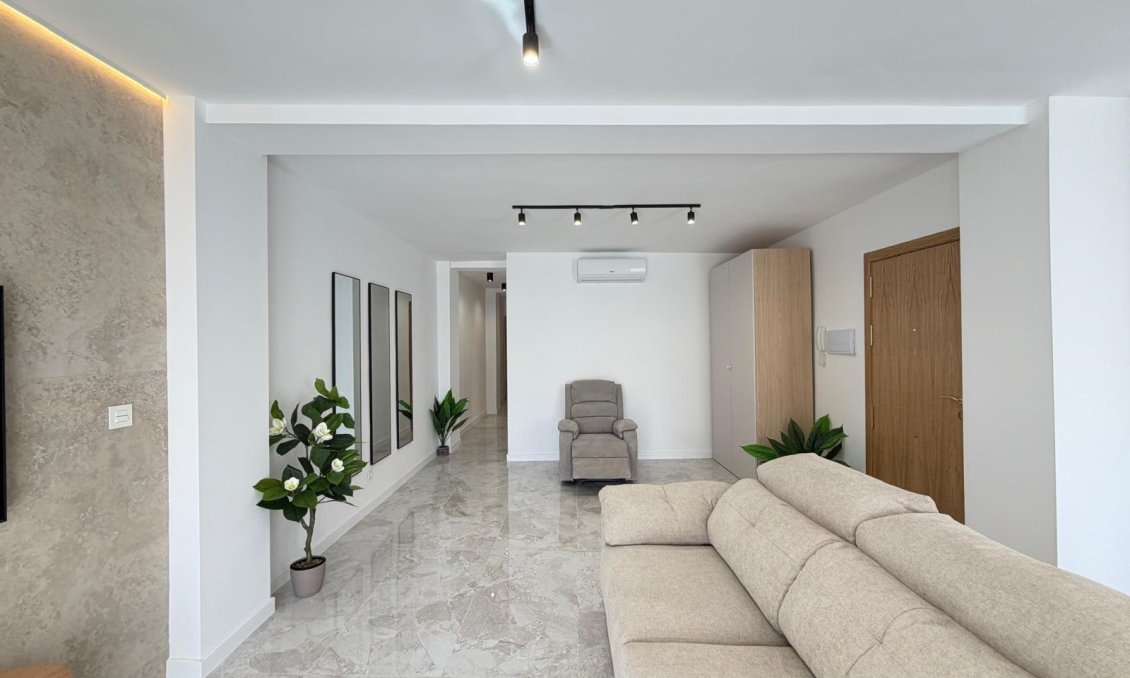 Resale - Penthouse -
Torrevieja - Playa del Cura