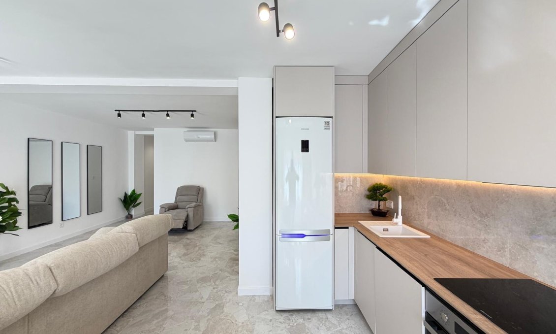 Resale - Penthouse -
Torrevieja - Playa del Cura