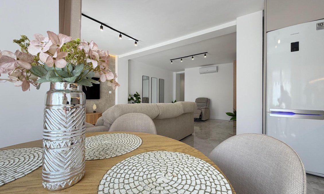 Resale - Penthouse -
Torrevieja - Playa del Cura