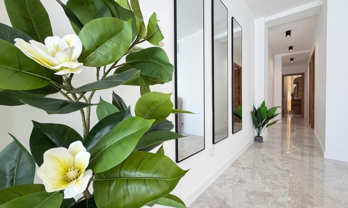 Resale - Penthouse -
Torrevieja - Playa del Cura
