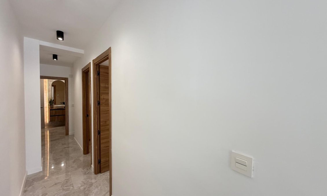 Resale - Penthouse -
Torrevieja - Playa del Cura