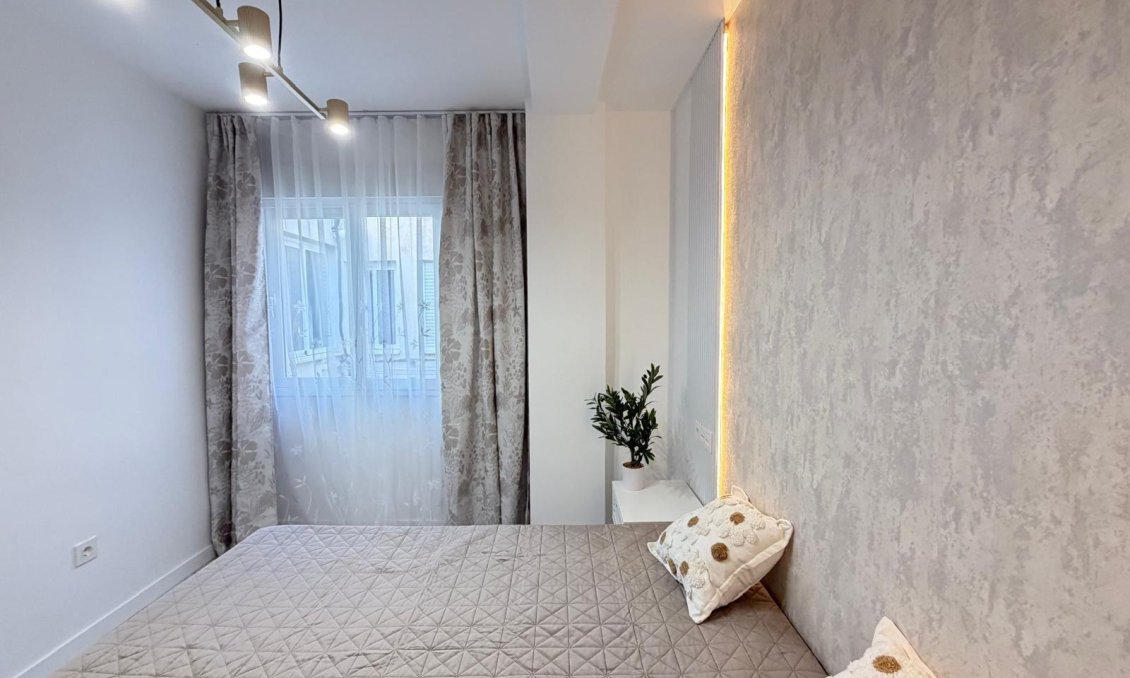 Resale - Penthouse -
Torrevieja - Playa del Cura