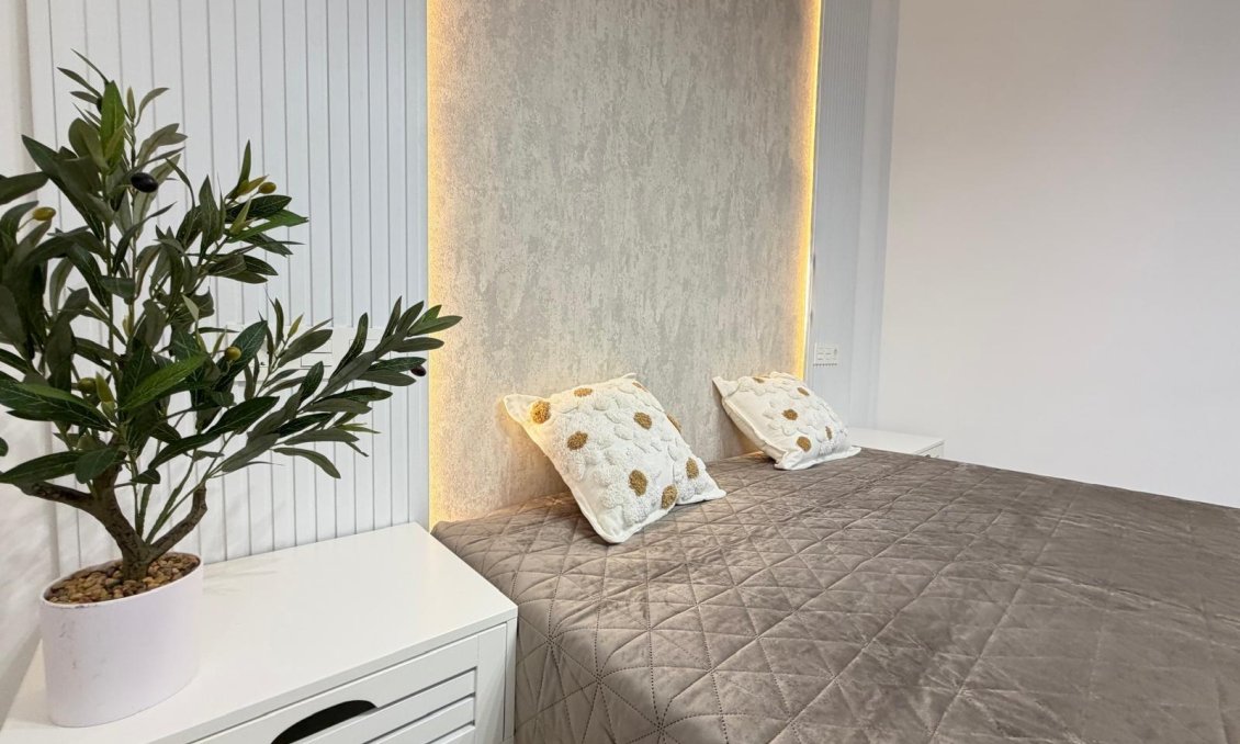Resale - Penthouse -
Torrevieja - Playa del Cura