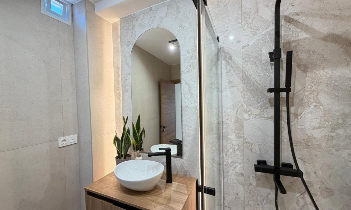 Resale - Penthouse -
Torrevieja - Playa del Cura