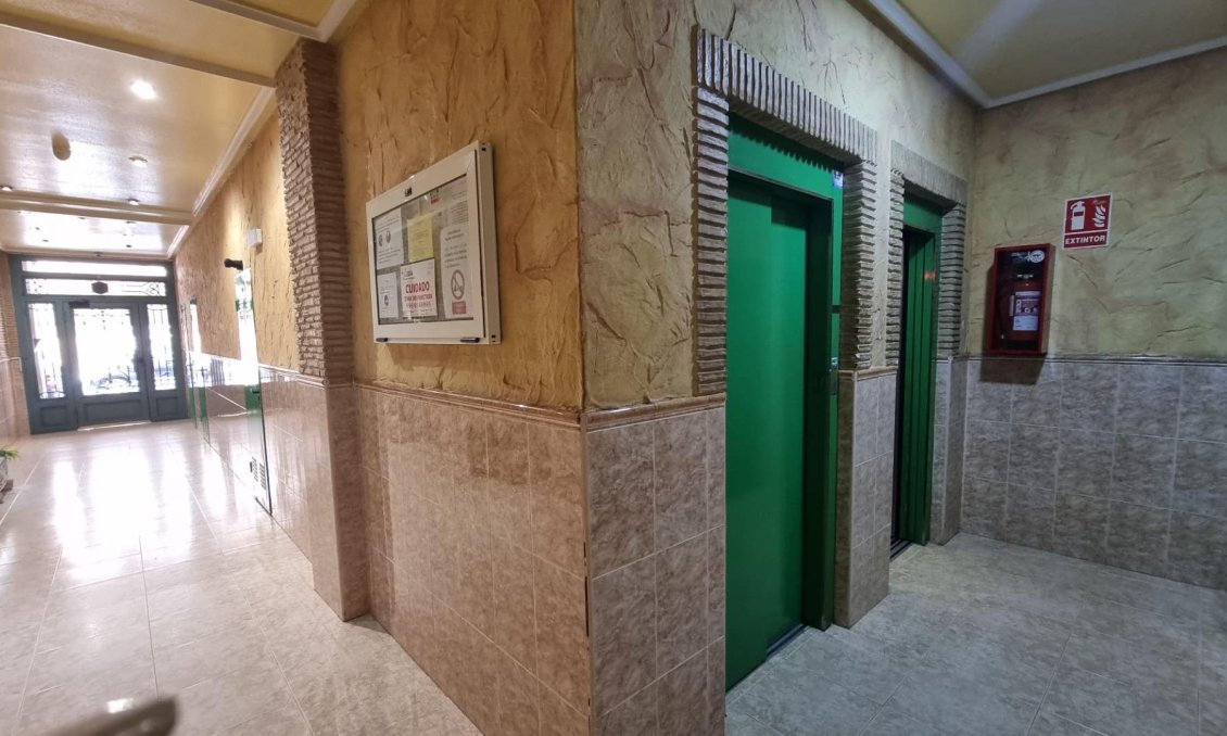 Resale - Apartment -
Torrevieja - Acequion