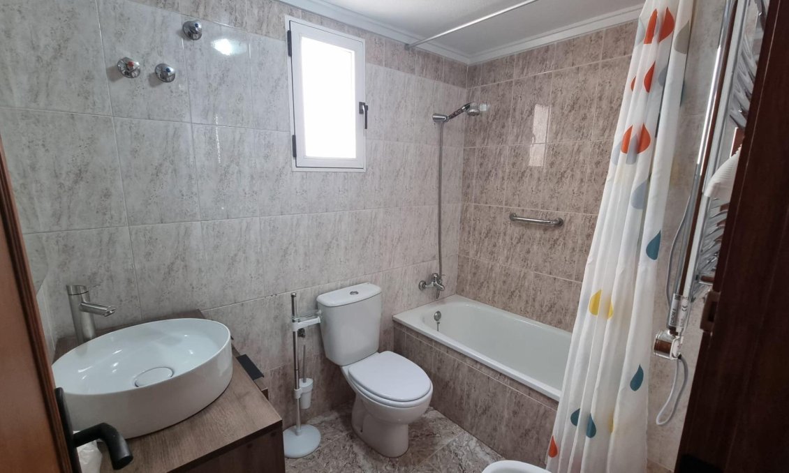 Resale - Apartment -
Torrevieja - Acequion