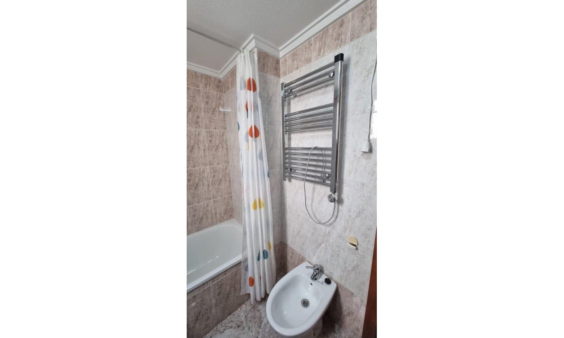 Resale - Apartment -
Torrevieja - Acequion
