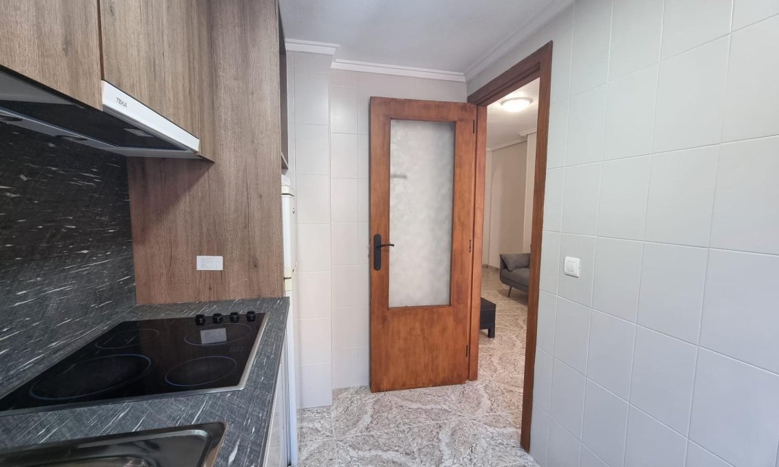 Resale - Apartment -
Torrevieja - Acequion