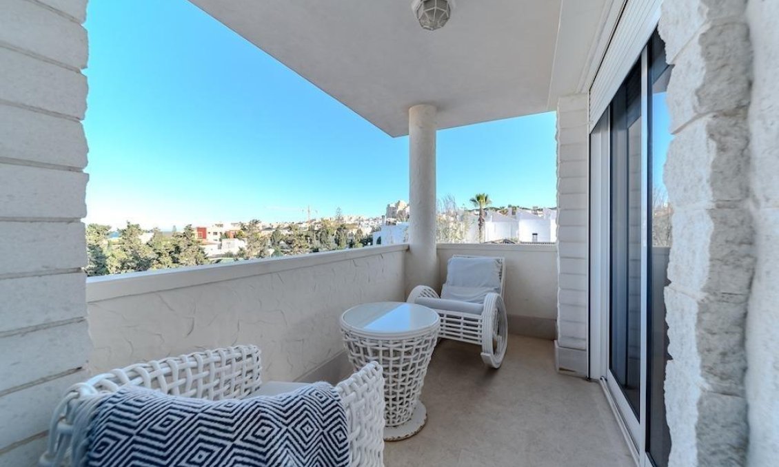 Resale - Villa -
Torrevieja - Torre La Mata
