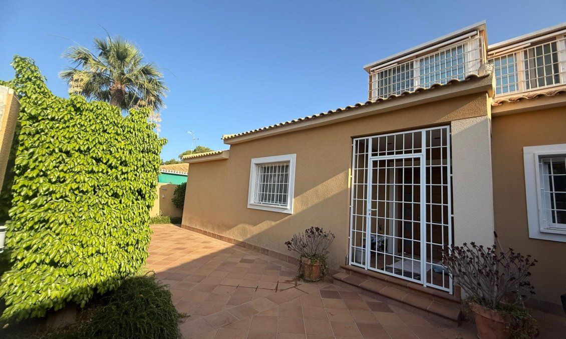 Resale - Townhouse -
Orihuela Costa - Altos De Campoamor