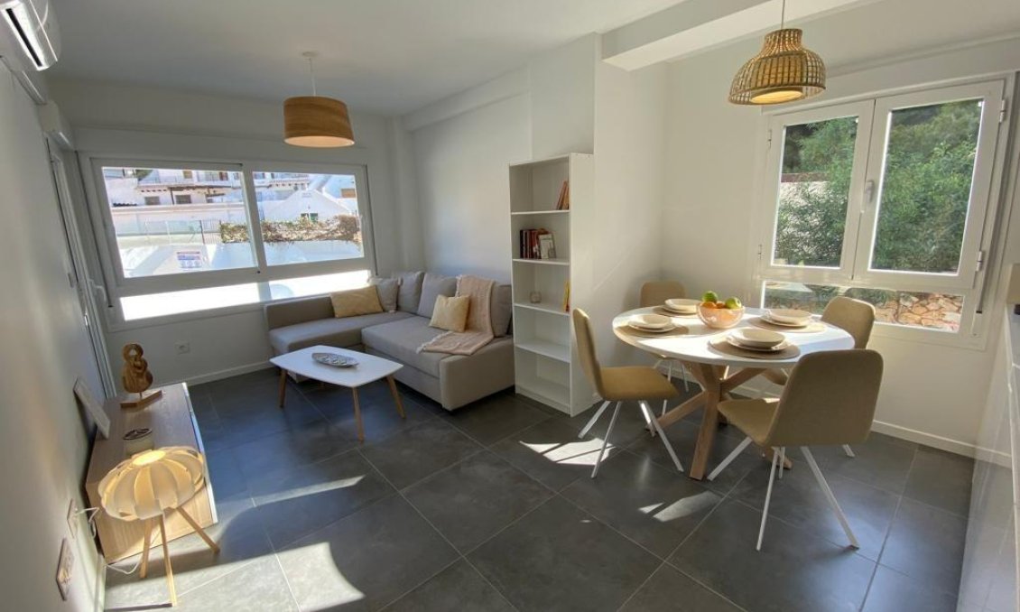 Resale - Apartment -
Orihuela Costa - Campoamor